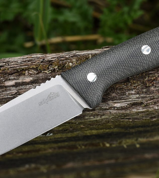 Messer Kvin, Outdoor Knife liegt